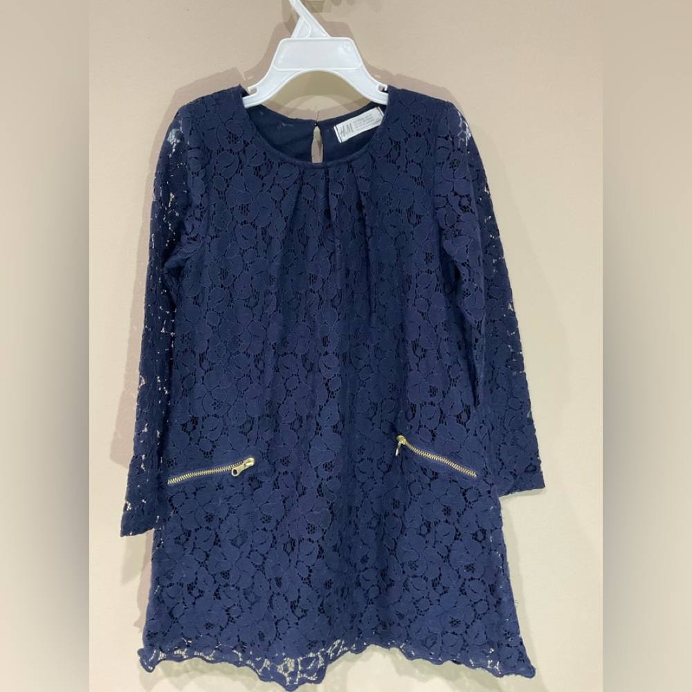 🌺🌺H&M Girl’s Dark Navy Lace Lined Dress, 4-5 years
